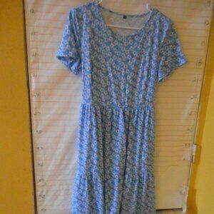 TAGS REMOVED: women's dress, floral print, M  blue and white
